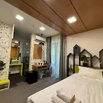 Hotel Eloom 3*