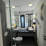 Eloom Hotel